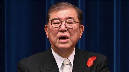 Der 67-jährige Ishiba wurde von der Opposition für den frühen Termin der Neuwahlen kritisiert.