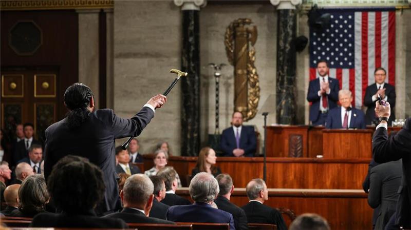 Der Abgeordnete Al Green schreit, als US-Präsident Donald Trump vor einer gemeinsamen Sitzung des Kongresses im Kapitol spricht.