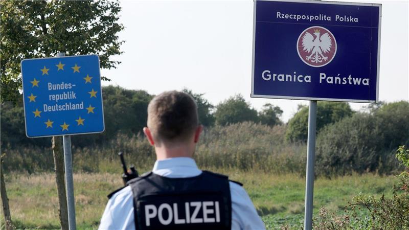 Polen plant ab Montag Kontrollen an Grenze zu Deutschland Der Ärger über deutsche Kontrollen an der gemeinsamen Grenze ist in Polen gestiegen. Nun will das Land selbst Kontrollen einführen. (Archivbild)