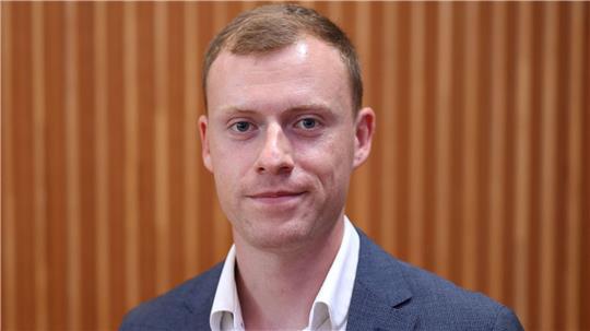 Der AfD-Bundestagsabgeordnete Jan Wenzel Schmidt muss im Zusammenhang mit der Vetternwirtschaftsdebatte die AfD-Fraktion verlassen. (Archivbild)