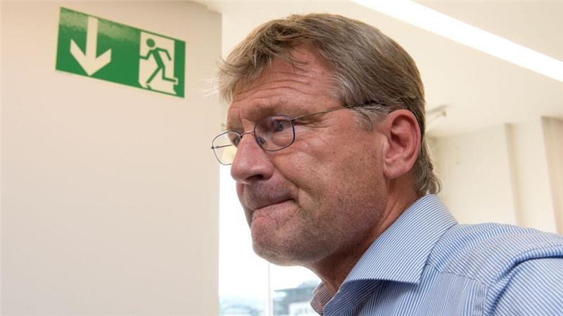 Der AfD-Mann wurde von einer tiefgefrorenen Torte getroffen. (Archivbild)