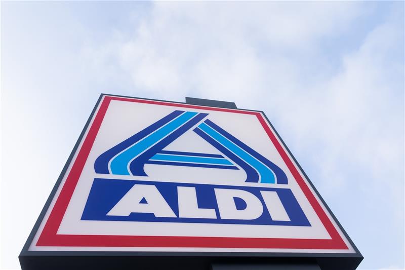 Der Aldi-Markt am Westmoor will seine Verkaufsfläche von 800 auf 1267 Quadratmeter erweitern (Symbolbild). Foto: Rolf Vennenbernd/dpa