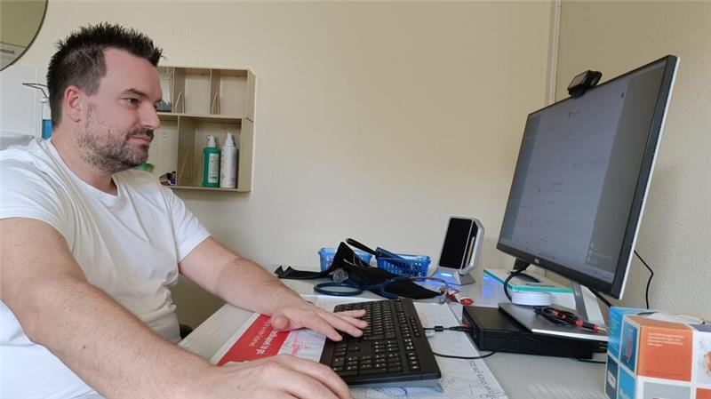 Der Allgemeinmediziner Florian Rau will sich in den Gesundheitscampus Fredenbeck einbringen - unter anderem mit einem Digitalkonzept.
