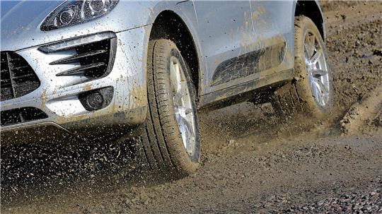 Der Allradanteil unter den Neuzulassungen ist das dritte Jahr in Folge leicht gefallen. 