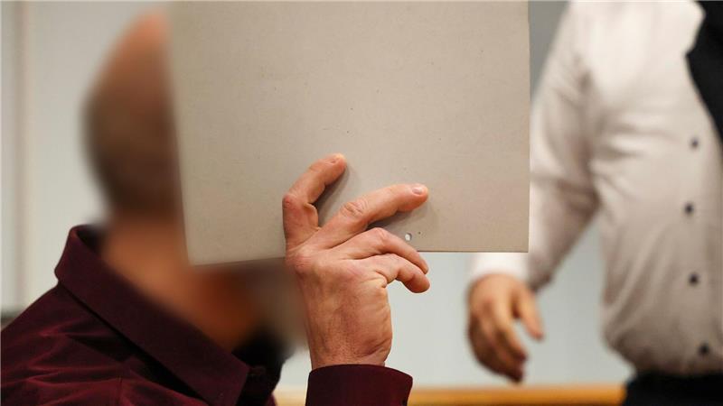 Der Angeklagte habe sich reumütig und geständig gezeigt.