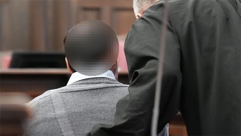 Der Angeklagte soll versucht haben, seinen Nachbarn mit einer Machete zu töten.