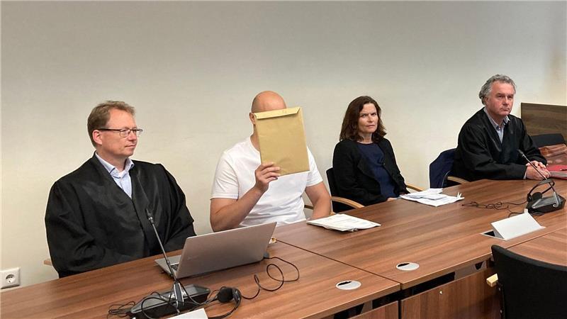 Prozess um millionenschwere Steuerhinterziehung mit Bier Der Angeklagte soll zu einer internationalen Bande gehört haben, die mehrere Millionen Euro an Biersteuer in Frankreich hinterzogen hat.