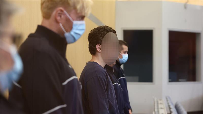 Der Angeklagte steht von heute an vor Gericht. 
