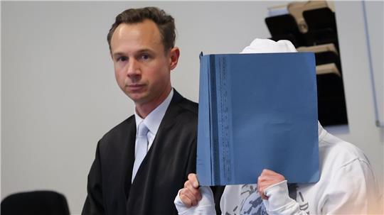 Der Angeklagte wurde wegen Totschlags verurteilt.