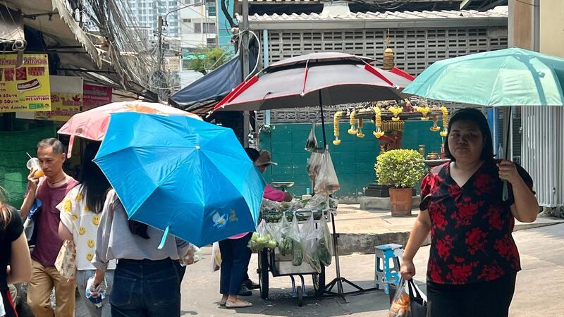 Der April läutet in Thailand das Ende der Trockenzeit ein und ist generell der heißeste Monat des Jahres.