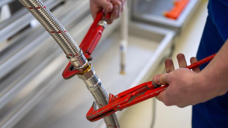 Fachkräftemangel trifft Mittelstand mehr als teure Energie Der Arbeits- und Fachkräftemangel macht Mittelständlern besonders zu schaffen.