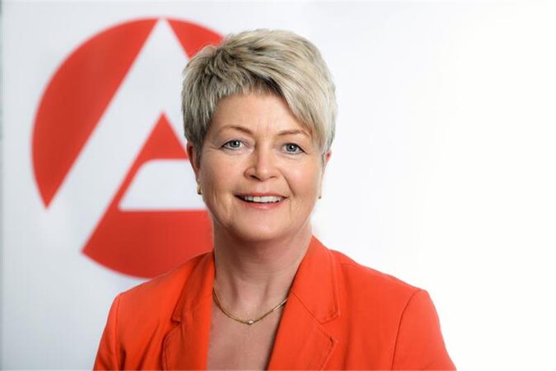 „Der Arbeitsmarkt im Bezirk zeigt sich widerstandsfähig“, sagt Dagmar Froelich, Chefin der Agentur für Arbeit im Bezirk Stade.