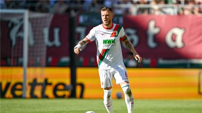 FC Augsburg mit „Druck auf dem Kessel“ gegen Hamburger SV Der Augsburger Kapitän Jeffrey Gouweleeuw fehlt gegen Hamburg.