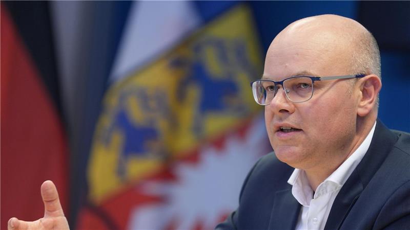 Der Ausbau der Erneuerbaren Energien im Land ist laut Tobias Goldschmidt eine Stärkung der Sicherheit. (Archivbild)
