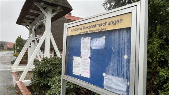 Der Aushangkasten am Dorfgemeinschaftshaus Neuenkirchen.