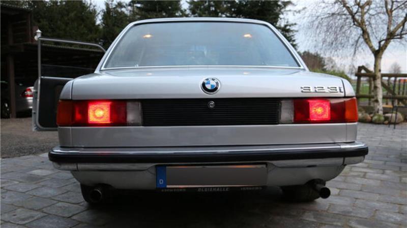 Der BMW 323i von Michael Armbruster erinnert an frühere Zeiten und ist auf den Straßen selten zu sehen.
