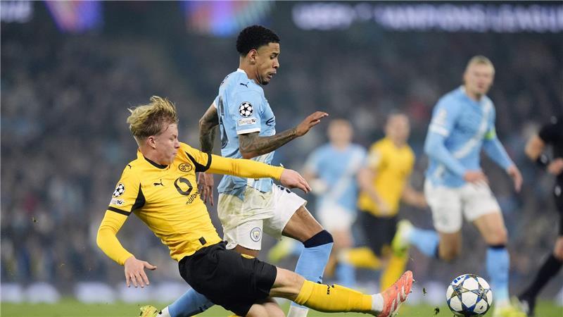 „Nicht gut genug“: BVB verliert in Manchester Der BVB war gegen Manchester oft einen Schritt zu spät.