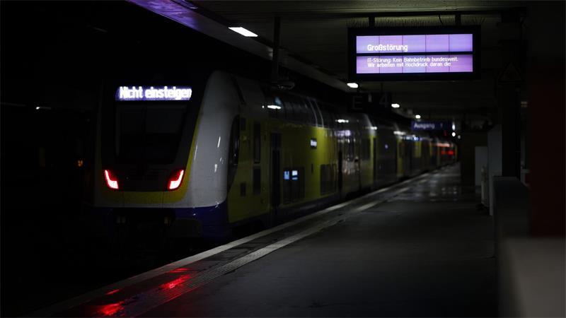 Der Bahnverkehr ist bundesweit eingestellt. 
