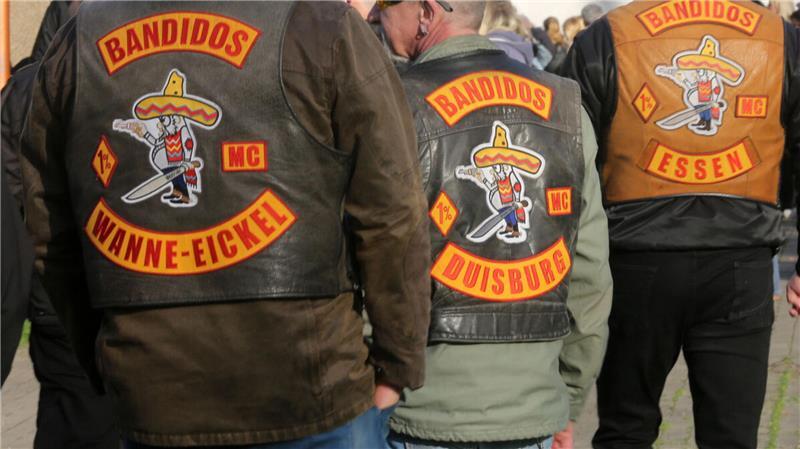 „Bin besorgt um die Sicherheit“: Bandidos-Aufmarsch in Cuxhaven Der "Bandidos"-Clubs ist streng hierarchisch organisiert, mit sogenannten „Chapters“ (Ortsgruppen). In Deutschland gibt es seit Mitte der 1990er Jahre zahlreiche Chapter.