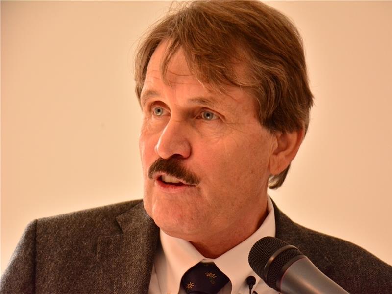 Der Bauunternehmer Andreas Viebrock ist stolz auf das energieeffiziente Haus. Foto Beneke