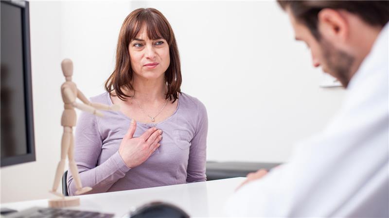 Der Begriff „Medical Gaslighting“ beschreibt, wenn Patientinnen und Patienten das Gefühl haben, ihre Wahrnehmung werde systematisch infrage gestellt. 