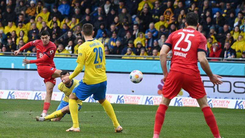 Remis in Braunschweig: Hertha verpasst dritten Sieg in Folge Der Berliner Ibrahim Maza (l) erzielte das Tor zum 1:1-Ausgleich.