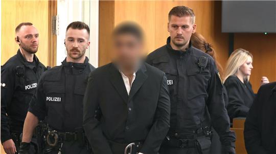 Der Beschuldigte wurde nach der Tat in einem psychiatrischen Krankenhaus untergebracht.