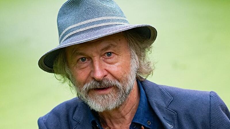 Ostfriesenkrimi: Bestsellerautor Klaus-Peter Wolf liest in Steinkirchen Der Bestsellerautor Klaus-Peter Wolf liest im November in der Gemeindebücherei Steinkirchen-Grünendeich.
