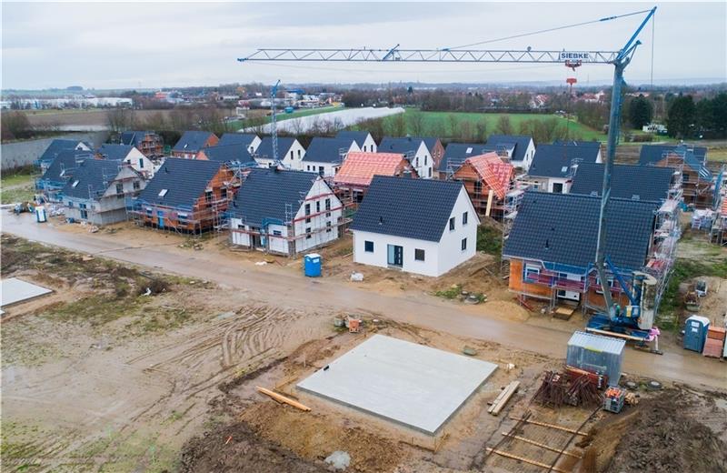 Der Bezirk Hamburg-Nord könnte zum bundesweiten Vorreiter einer Entwicklung werden. Dort werden seit einem Jahr keine neuen Eigenheime mehr genehmigt. Foto: Stratenschulte/dpa