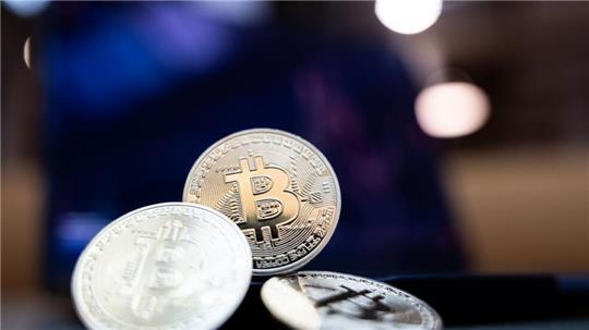 Der Bitcoin fällt wieder unter 90.000 US-Dollar. (Archivbild)