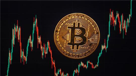 Der Bitcoin kennt zurzeit nur eine Richtung: nach oben.