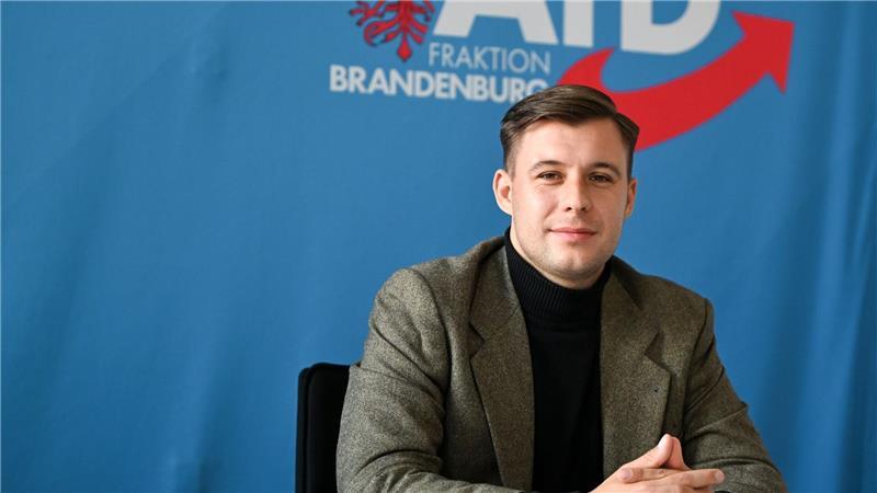 Der Brandenburger AfD-Landtagsabgeordnete Jean-Pascal Hohm ist einziger Kandidat für den Vorsitz der neuen AfD-Jugendorganisation, die voraussichtlich „Generation Deutschland“ heißen wird. (Archivbild)