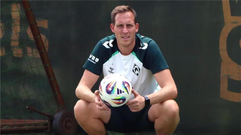 Der Bremervörder Hendrik Lemke arbeitet in seiner zweiten Saison als Torwarttrainer bei den Bundesliga-Kickerinnen des SV Werder Bremen. Foto: Krause
