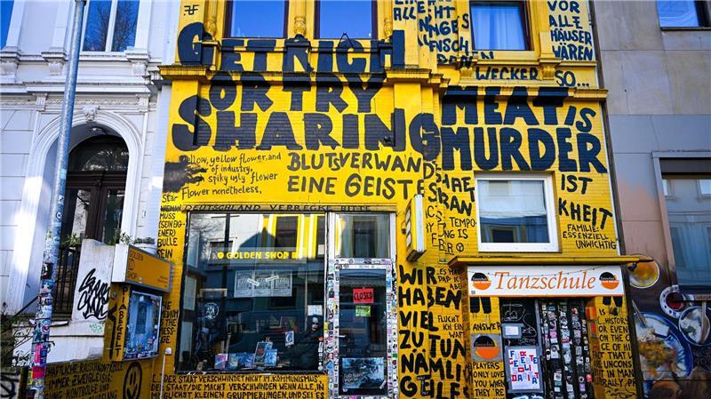 Der Buchladen „Golden Shop“ in Bremen.
