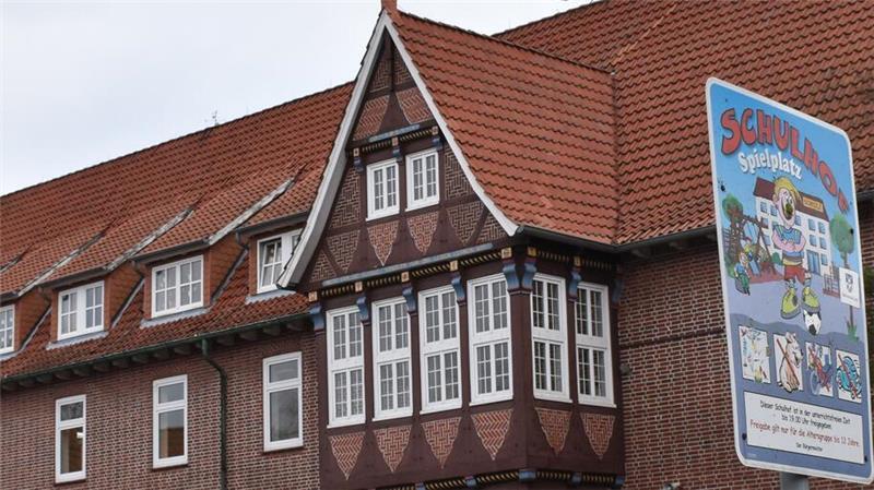 Der Bürgerverein macht sich für Wohnraum für Senioren und Auszubildende in der 1951 errichteten Grundschule am Westerminnerweg in Jork stark, sobald die neue Grundschule im Jahr 2027 fertig ist.