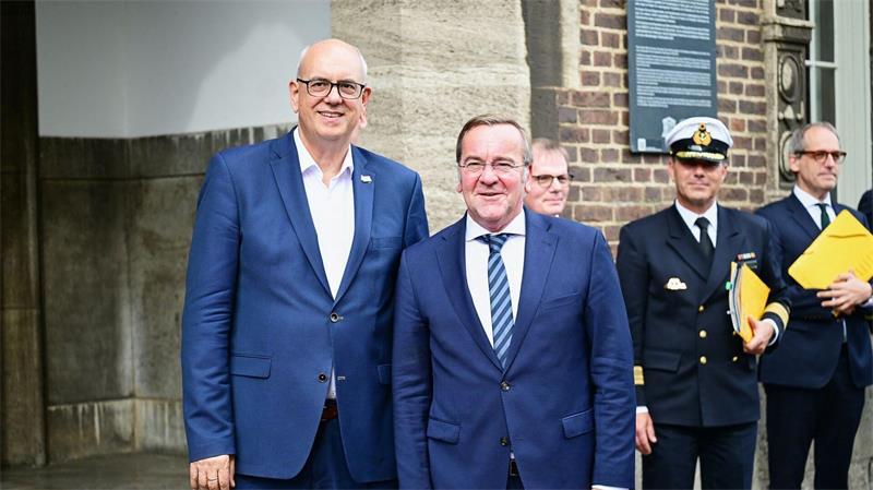 „Größte Investition“ - Milliarden für Nato-Drehscheibe Der Bund investiert rund 1,35 Milliarden Euro.