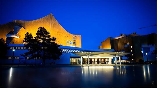 Der Bund sagte zu, sich mit bis zu 225 Millionen Euro an der Sanierung der Philharmonie zu beteiligen. (Archivbild)