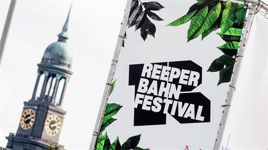 Der Bund zahlt in diesem Jahr weniger Geld für das Reeperbahn-Festival und plant weitere Kürzungen. (Archivbild)