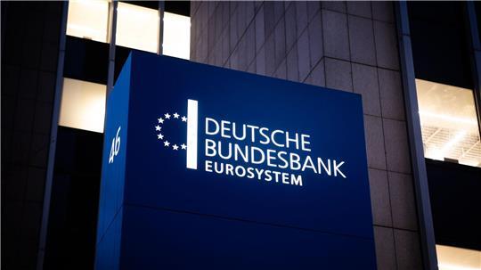Der Bundesbank-Chef sagt, das Finanzpaket für Verteidigung und Infrastruktur dürfe nicht zum Stopfen von Haushaltslöchern eingesetzt werden. (Symbolbild)