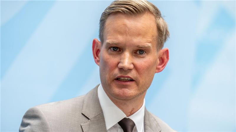 Der Bundesdrogenbeauftragte sieht eine höhere Tabaksteuer als wirksames Instrument für Gesundheitsschutz. (Archivbild)