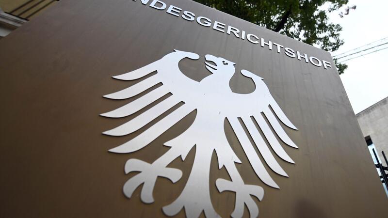 Darf der Vermieter Schäden von Kaution abziehen? BGH urteilt Der Bundesgerichtshof (BGH) in Karlsruhe entscheidet heute über die Frage, ob ein Vermieter ein halbes Jahr nach Auszug einer Mieterin Schadenersatz für Beschädigungen des Mietobjekts mit der Mietkaution verrechnen durfte. (Archivbild)