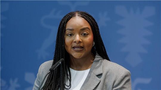 „Der Bundesinnenminister legt seinen Fokus bislang klar auf Abschiebung statt auf Integration“, kritisierte Aminata Touré (Grüne). (Archivbild)