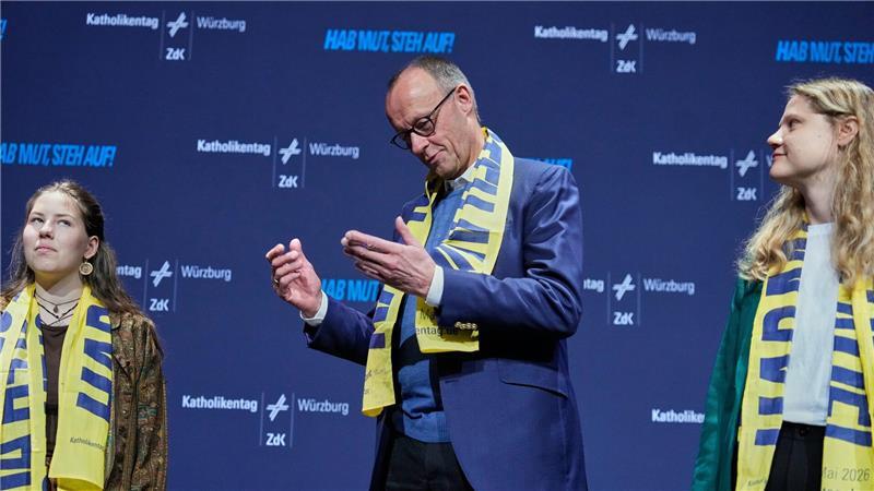 Der Bundeskanzler stellte sich kritischen Fragen von jungen Leuten.