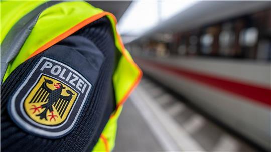 Der Bundespolizei gegenüber verweigerte der Mann die Aussage. (Symbolbild)