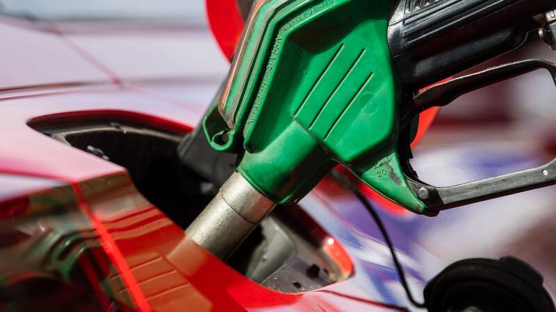 Bundestag beschließt höheren CO2-Preis ab 2024 Der Bundestag hat den CO2-Preis angehoben, der auf Sprit, Gas und Heizöl anfällt.