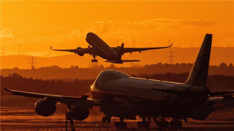 Der Bundestag hat der Senkung der Flugticketsteuer zugestimmt (Archivbild)