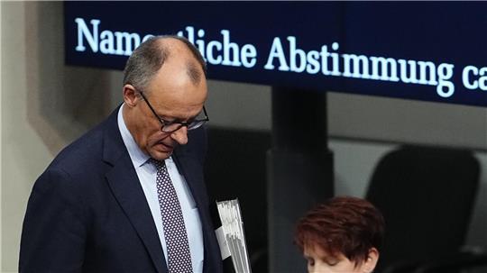 Der Bundestag hat über das Wehrdienstgesetz abgestimmt. 