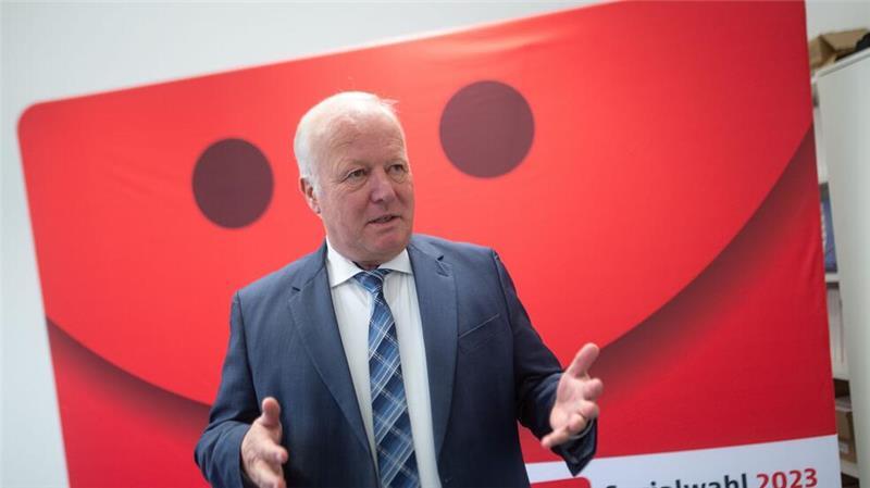 Der Bundeswahlbeauftragter für die Sozialversicherungswahlen, Peter Weiß, macht weitgehende Vorschläge.
