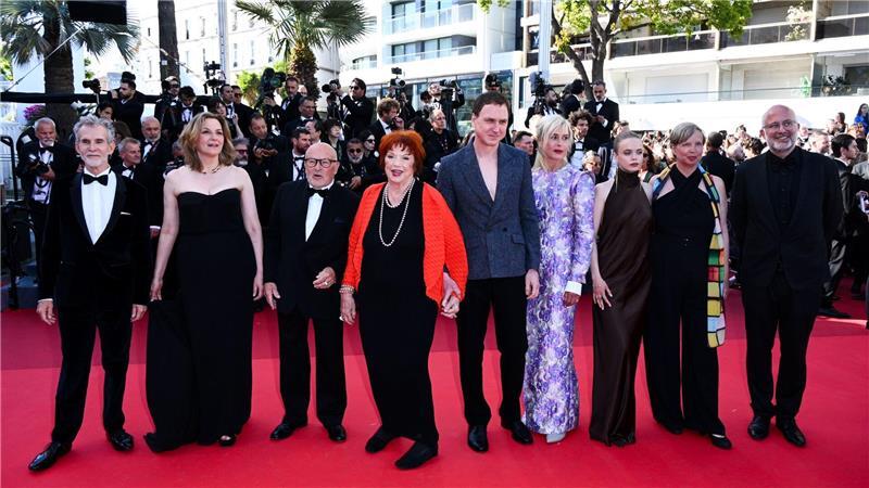 Der Cast von „Heimsuchung“ kam nach Cannes.