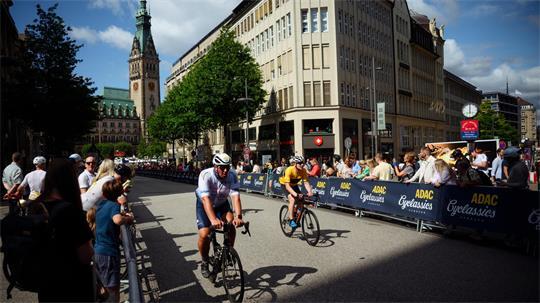 Der Cyclassics-Sonntag wird von einem Todesfall überschattet.